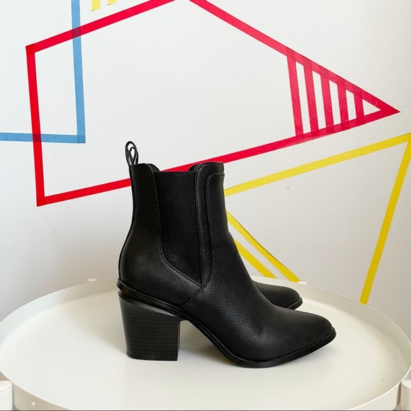 Matt & Nat Pointed Toe Black Boot - Picture 2 of 5